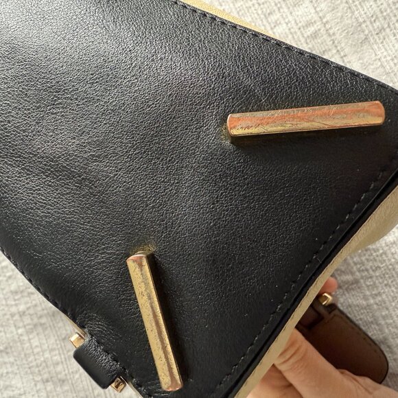 LOEWE PUZZLE - SIZE SMALL - LEATHER - VERY GOOD PRE-LOVED CONDITION - Picture 14 of 16